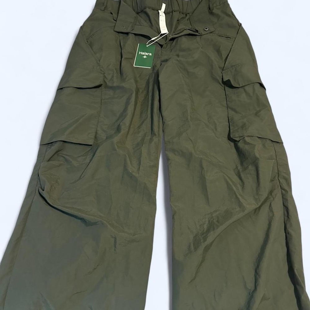 NWT Halara pants size large
